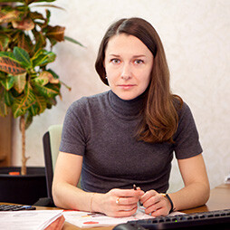 Chief Accountant, TECHPRIBOR plant <br>Elena Mikhailovna Salnikova 