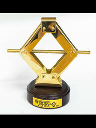  «Золотой домкрат» - Статуэтка-символ национальной премии «Бизнес-Успех» за лучший экспортный проект